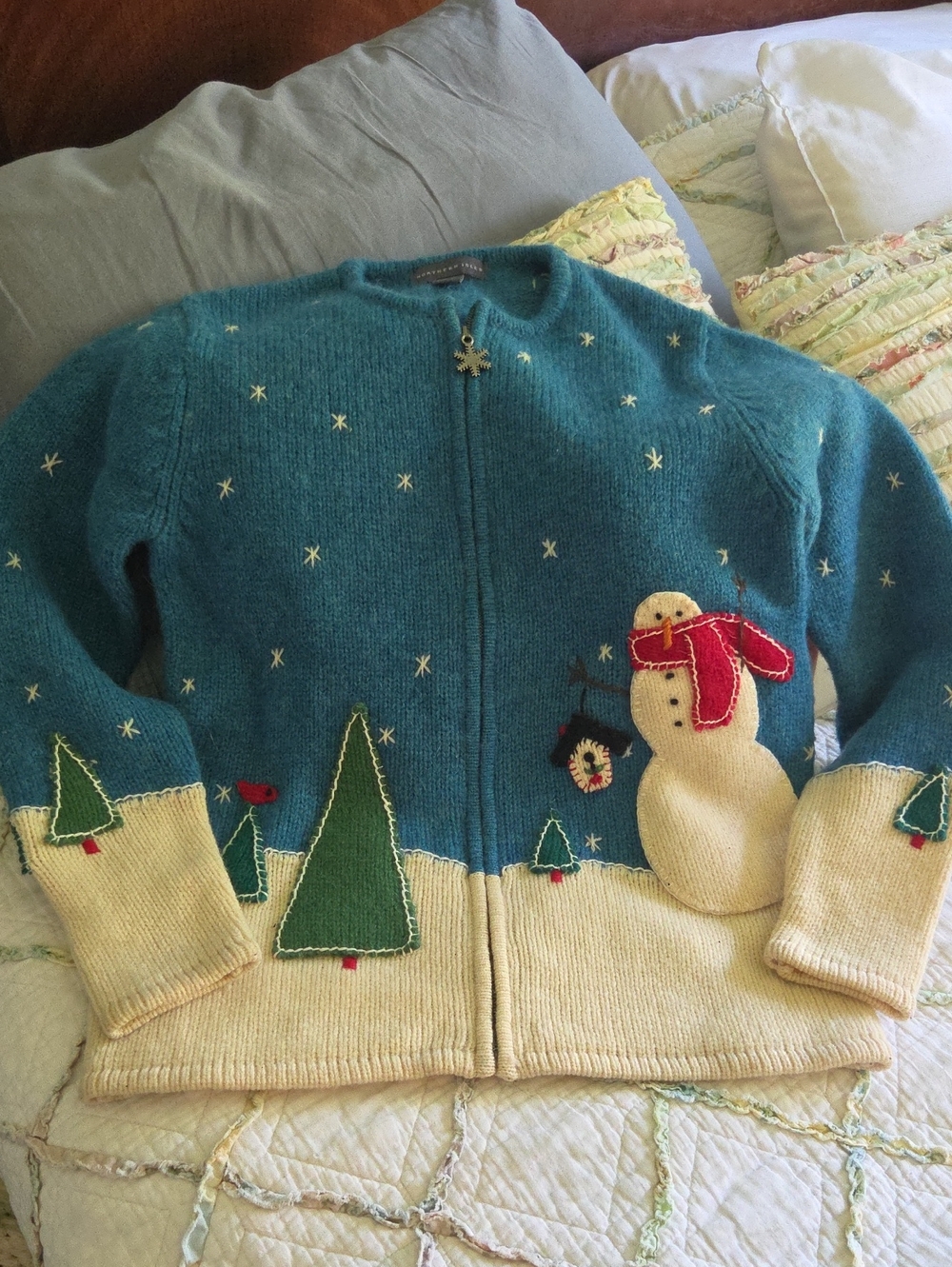 1990's Teal and Cream Snowman Zip-Front Holiday Cardigan Sweater